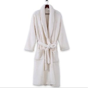 BERKSHIRE PLUSH ROBE BEIGE/SMOKE